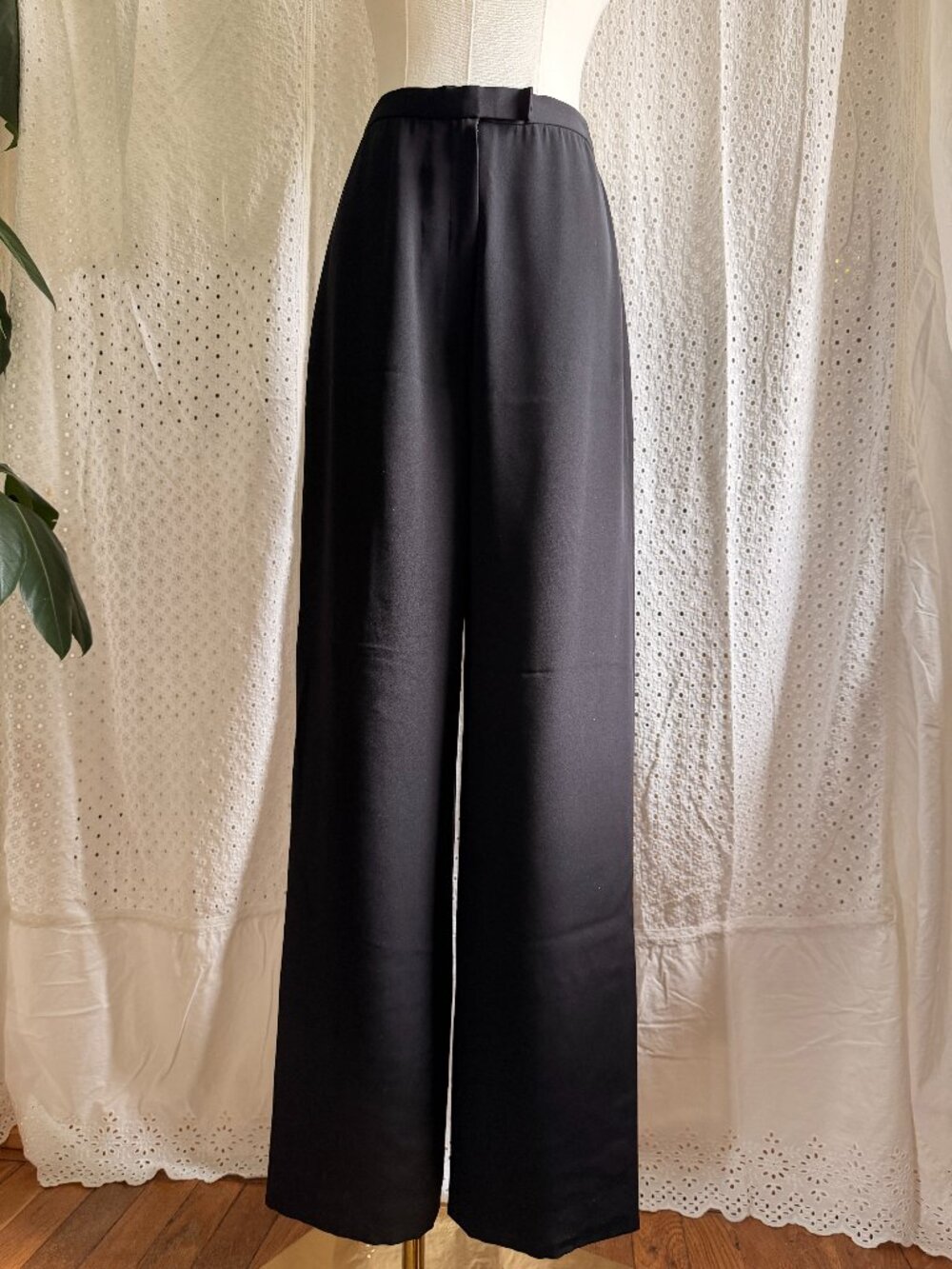 Vintage Carolina Herrera Pants. Size 8.